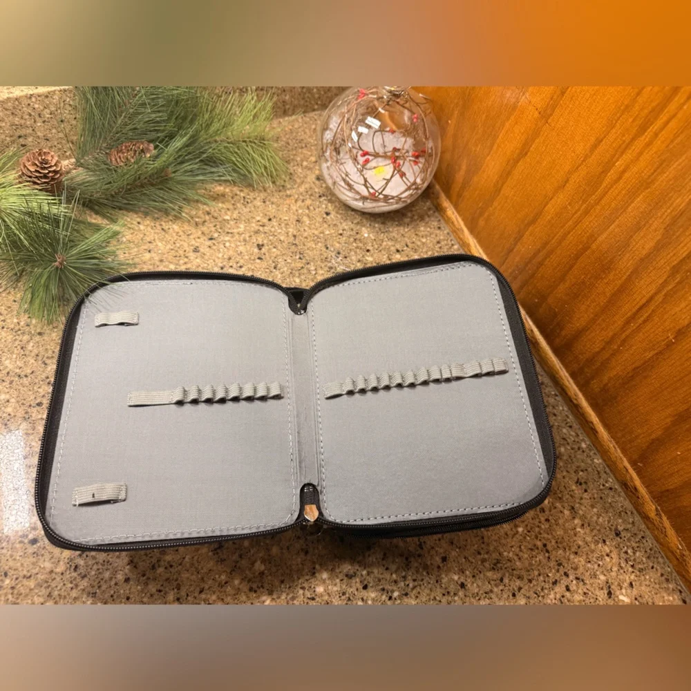 🖊️🖤 Black Pencil / Pen Case – 3 Zipper Sections 🖤🖊️